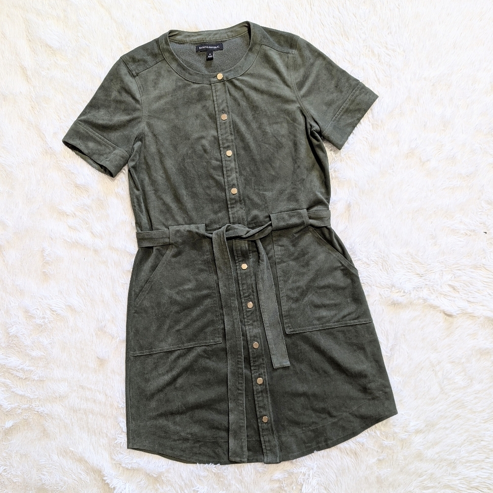 Banana Republic Sage Green Faux Suede Button Down Utility Shirtdress 6 - Picture 3 of 12